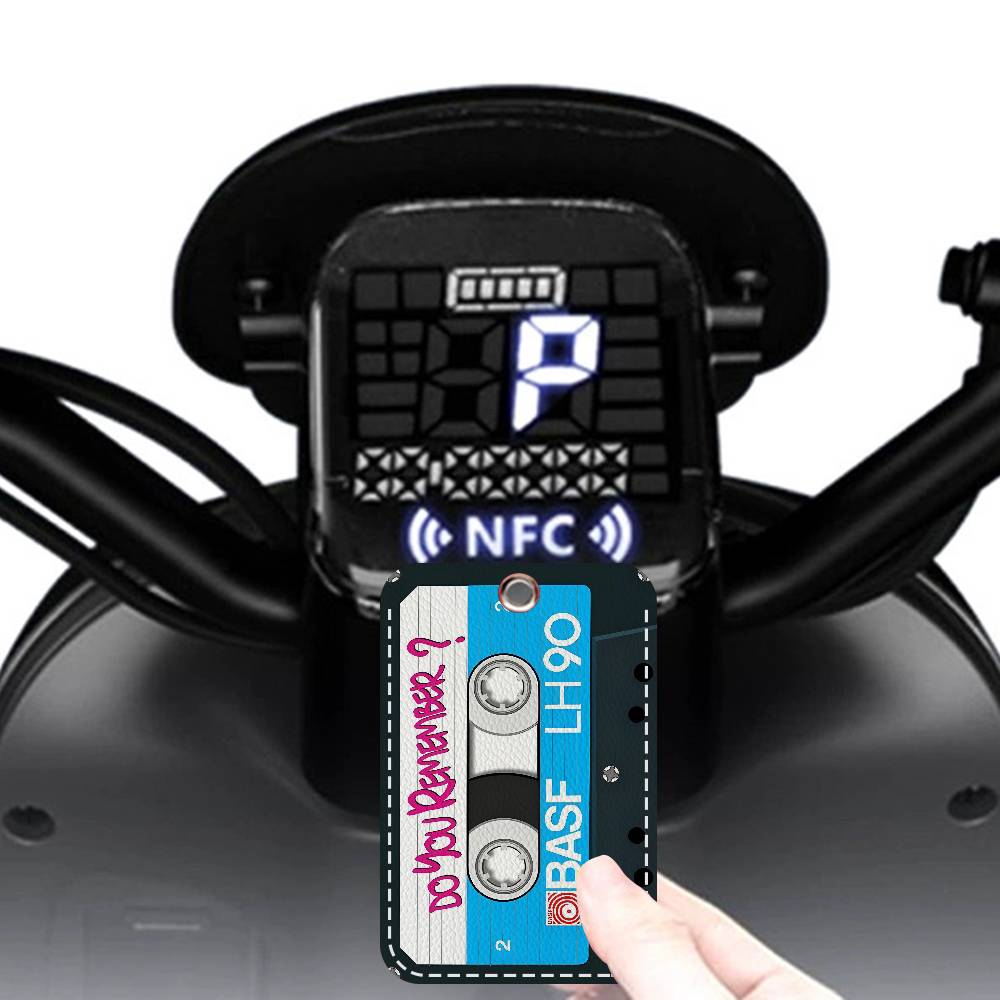 Retro Cassette Music Tape Bank - Cajon Musical Instrument recension och pris